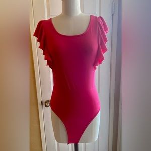 Solid Ruffled Sleeve Bodysuit